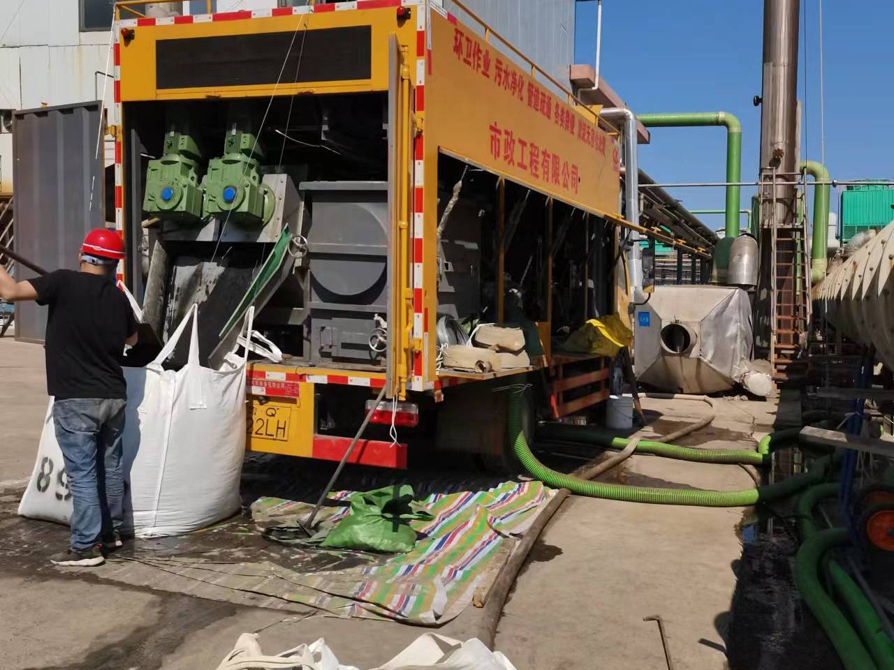 东明淤泥压干处理